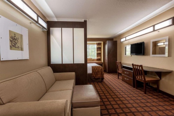 Microtel Inn & Suites By Wyndham Columbia/At Fort Jackson image 24